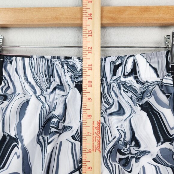 Calvin Klein Shorts Womens Small Black White Marble Brief Lined Athletic NEW - Picture 5 of 11
